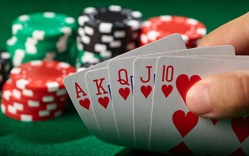 Poker là trò chơi bài hấp dẫn tại 97win